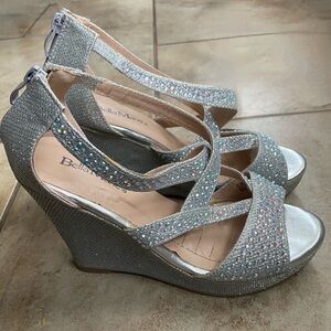 Bella Marie High Heel Wedge Sandal with Crystal Embellishment and zipper Size 6